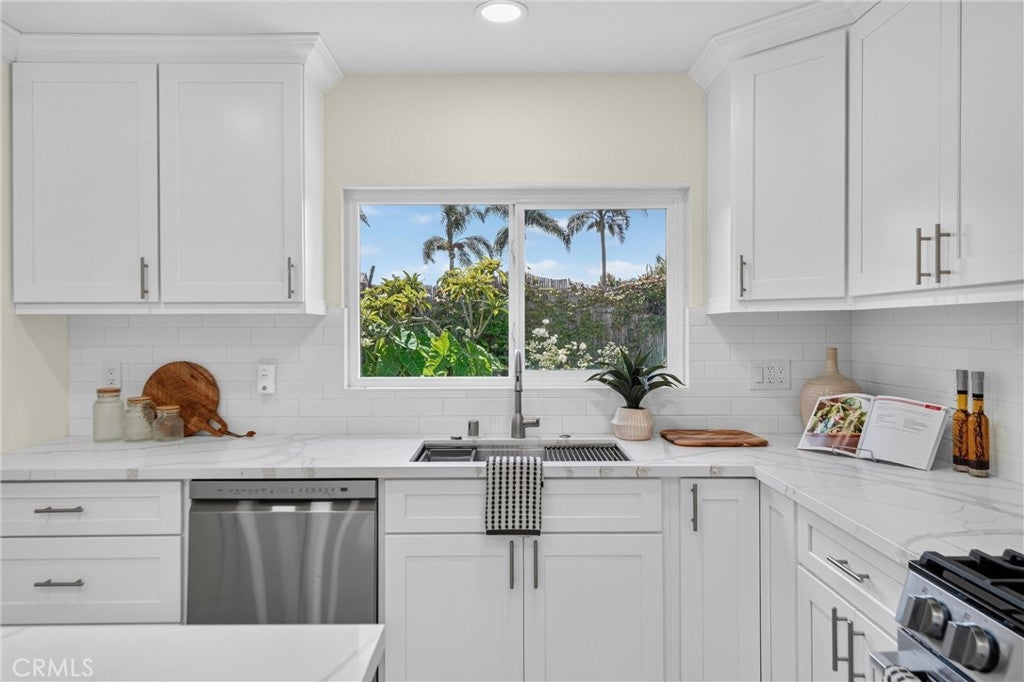 20911 Charwood, Huntington Beach CA 92646 - Photo 21