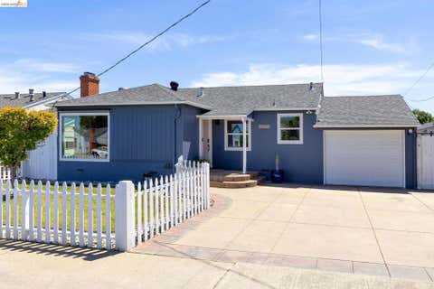 Photo of 15066 Andover St St, San Leandro, CA 94579 (MLS # 41138135)