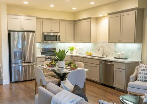 Photo of 174 Tilton Avenue, San Mateo, CA 94401 (MLS # ML82044128)