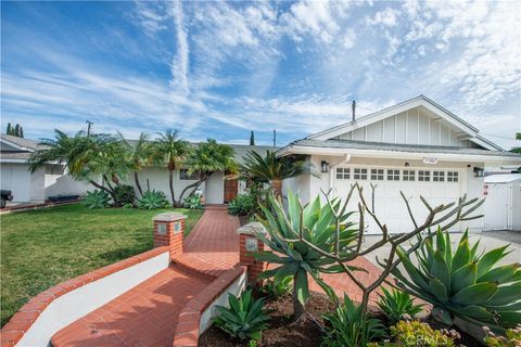 Photo of 24062 Gemwood Drive, Lake Forest, CA 92630 (MLS # SR26038608)