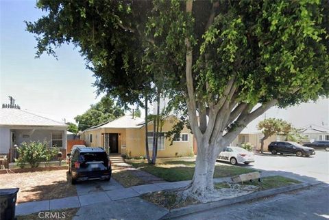 Photo of 10300 Annetta Ave, South Gate, CA 90280 (MLS # DW26000388)