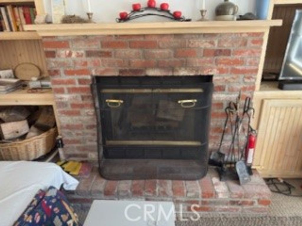 Photo of 658 Yukon Dr, Green Valley Lake, CA 92341 (MLS # IV26085064)