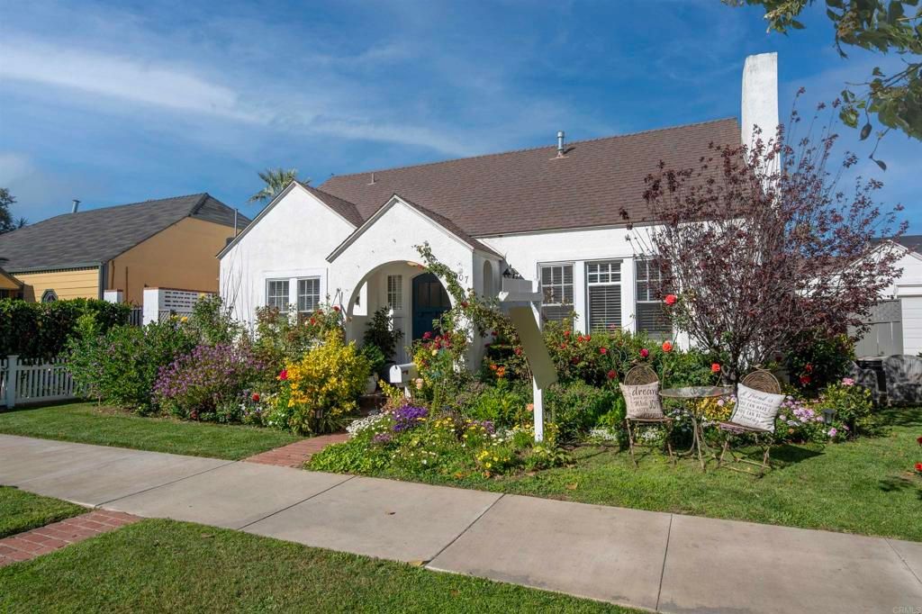 Photo of 1007 flora Avenue, Coronado, CA 92118 (MLS # NDP2603586)