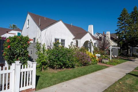 1007 flora Avenue Coronado CA 92118