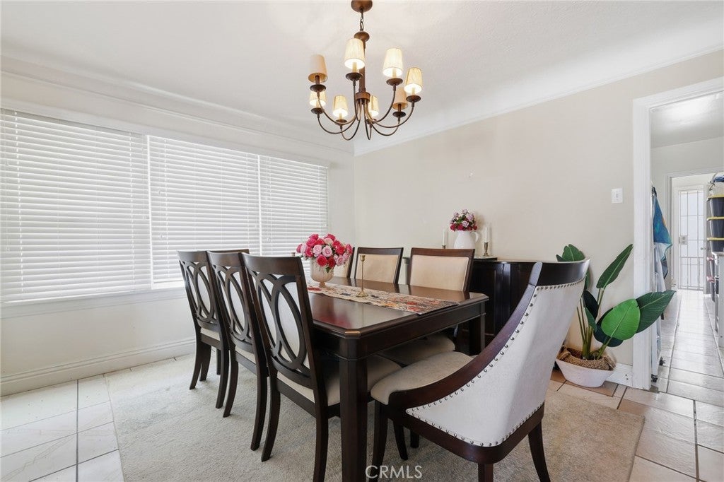 549 W 12th Street