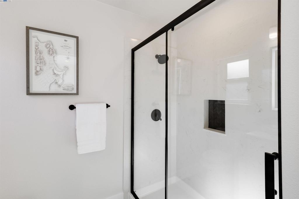 RHONEWOOD PARK - Residential