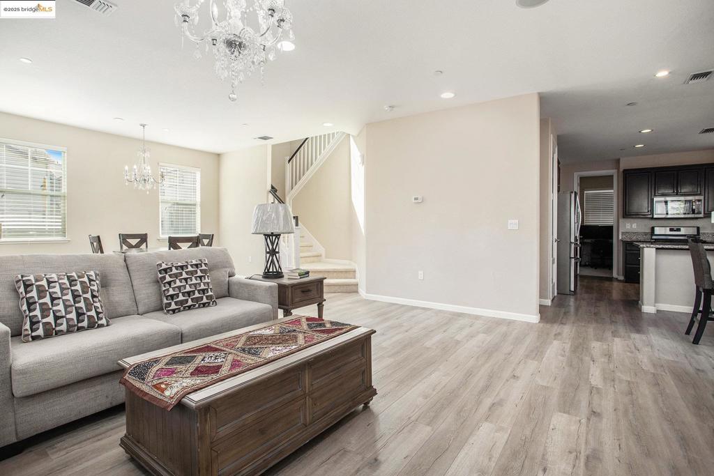 PITTSBURG - Residential