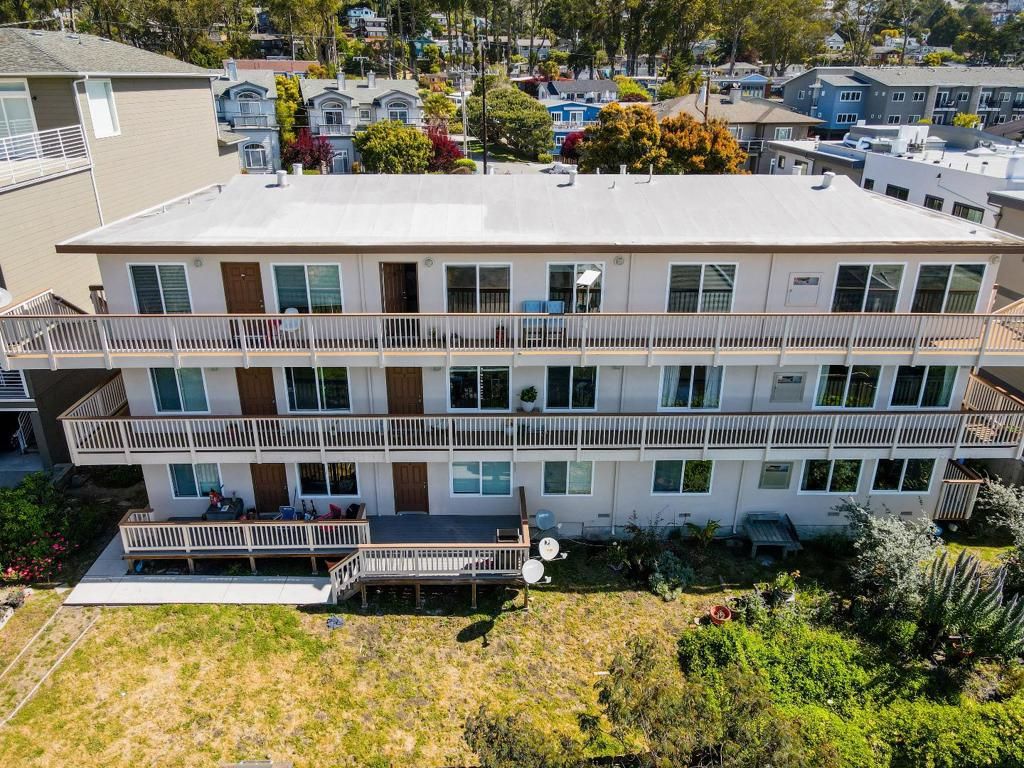 Photo of 510 Avenue Alhambra, El Granada, CA 94018 (MLS # ML82025504)