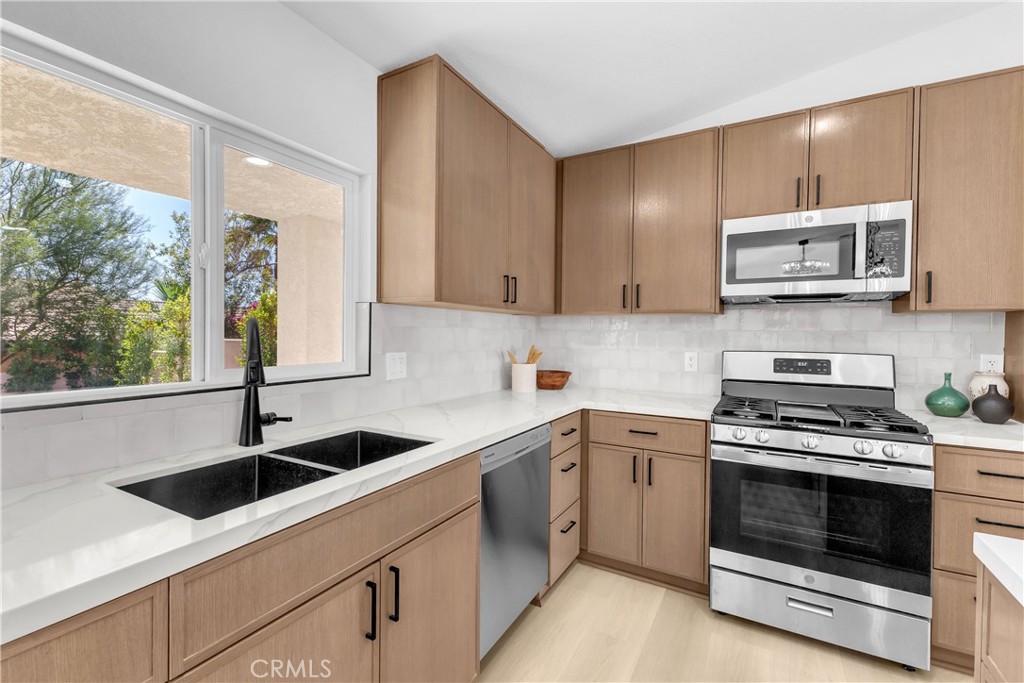 Properties 2 9740 Capiland Road