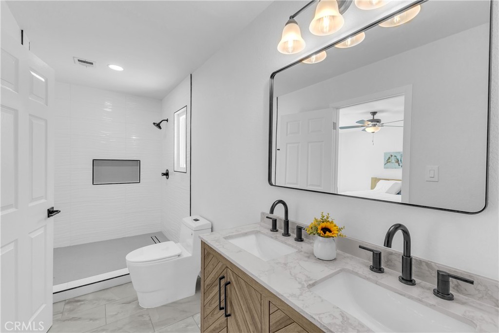 Mission Lakes (34101) - Residential