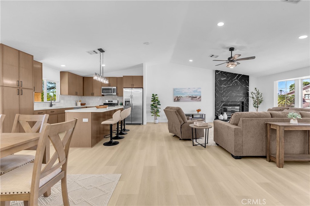 Mission Lakes (34101) - Residential