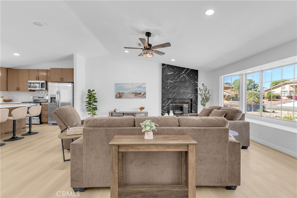 Mission Lakes (34101) - Residential