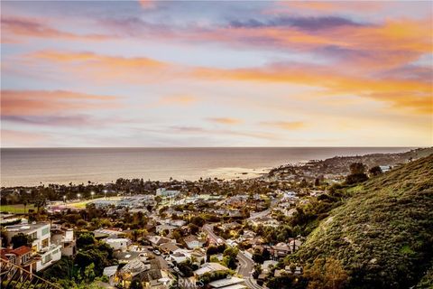 Tiny photo for 641 Canyon View Drive, Laguna Beach, CA 92651 (MLS # LG26017821)