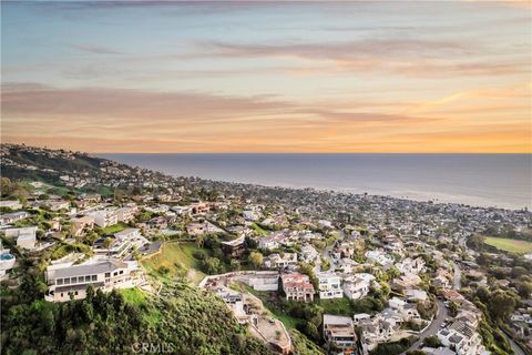 Tiny photo for 641 Canyon View Drive, Laguna Beach, CA 92651 (MLS # LG26017821)