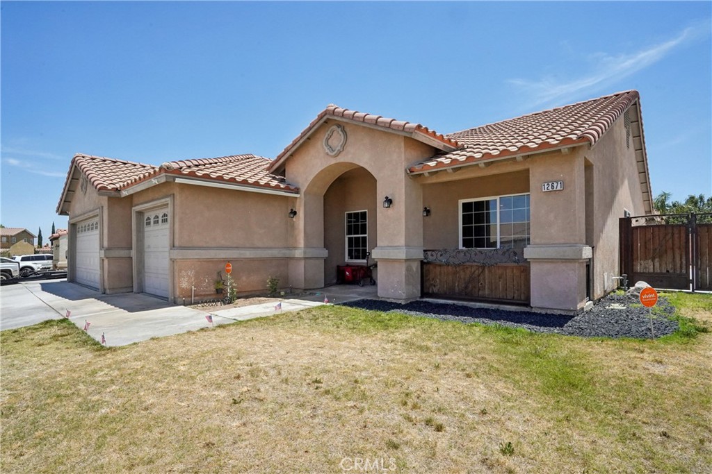 12671 Shorewood Ln