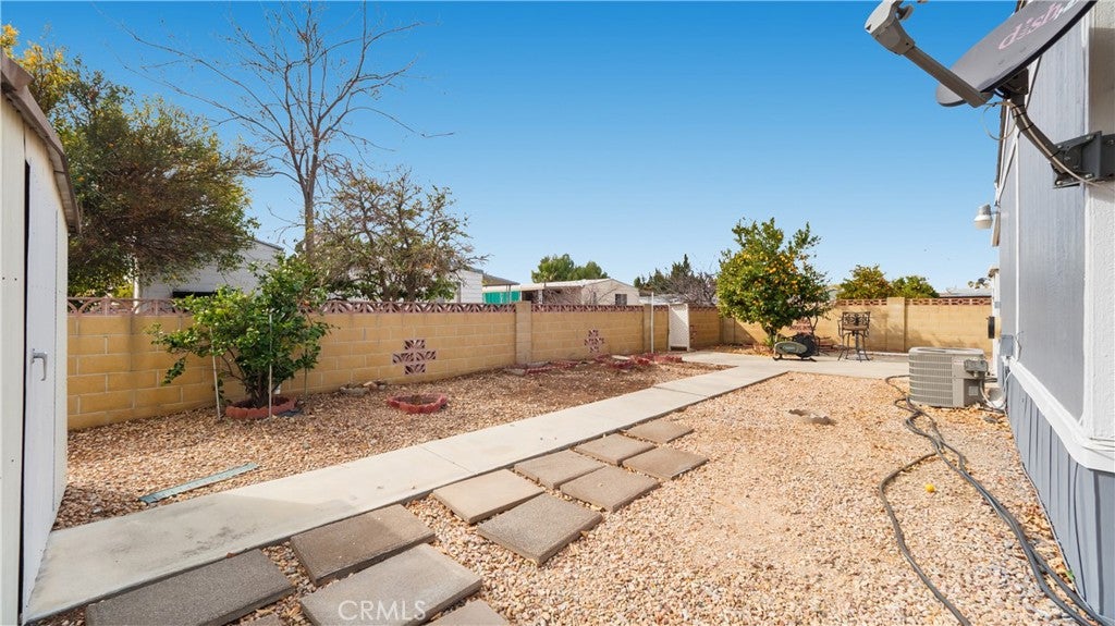 228 N La Paloma Avenue