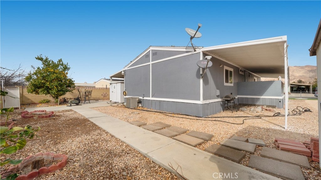 228 N La Paloma Avenue
