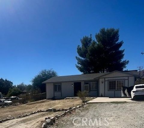 Photo of 9154 Navajo Trl, Morongo Valley, CA 92256 (MLS # TR25244449)