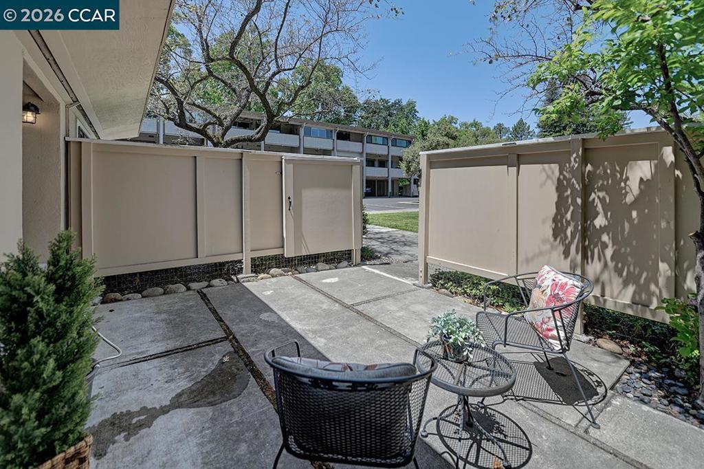 2216 Tice Creek Dr 2