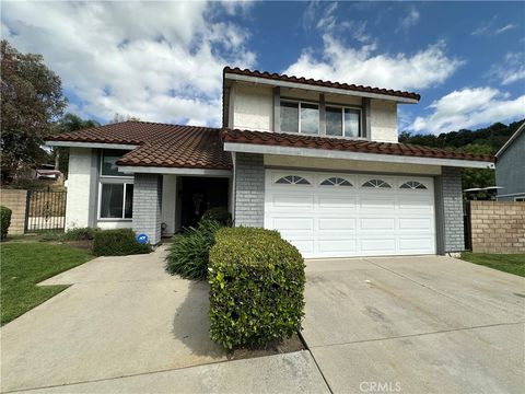23121 Singing Wind Road Diamond Bar CA 91765