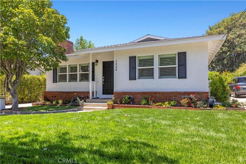 Photo of 1325 Forest Avenue AVE, Pasadena, CA 91103 (MLS # PF26145405)