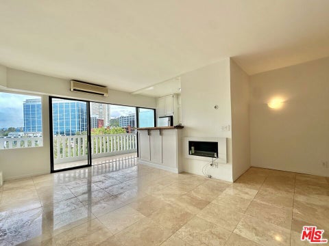 Photo of 999 N Doheny Drive #711, West Hollywood, CA 90069 (MLS # 26985787)