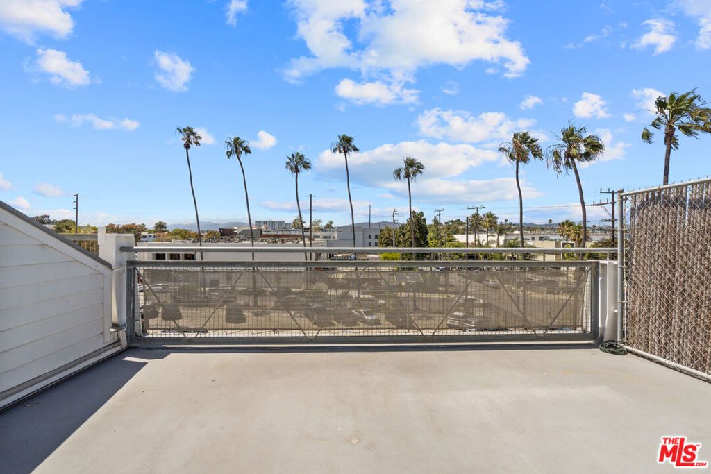 Photo of 615 Hampton Drive #A309, Venice, CA 90291 (MLS # 26840107)