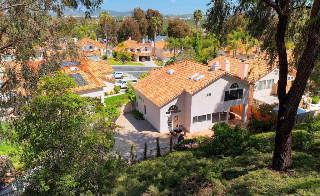 1688 Crystal Ridge Ct