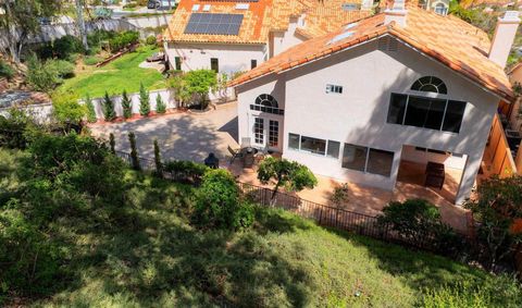 1688 Crystal Ridge Ct Vista CA 92081