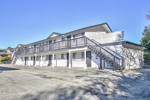 Photo of 290 Pennsylvania Drive, Watsonville, CA 95076 (MLS # ML82045955)