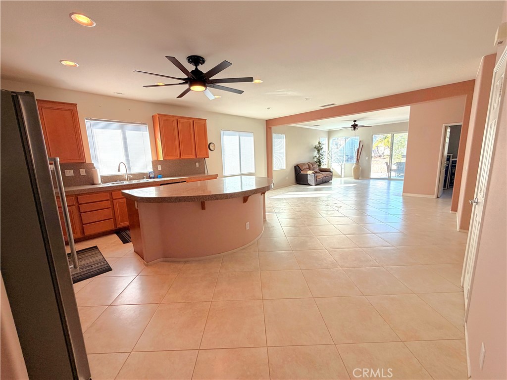 27966 Crystal Spring