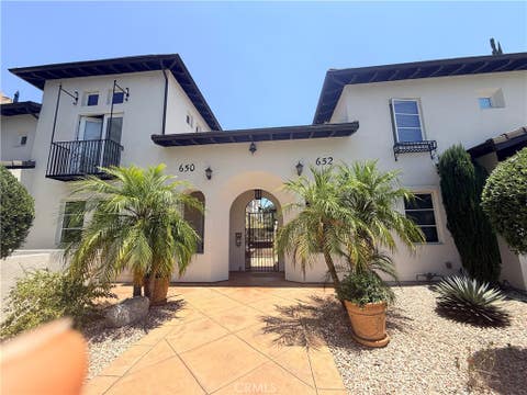 Photo of 650 S Lake Ave AVE, Pasadena, CA 91106 (MLS # TR26122576)