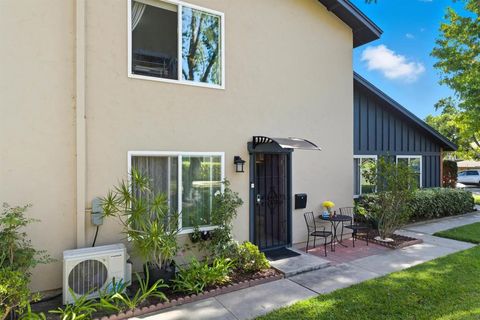 11020 Via Parma San Diego CA 92129