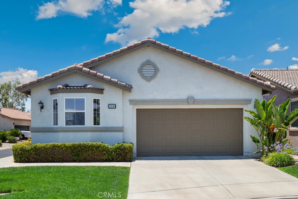 Welcome to 7850 Couples Way, a beautifully refreshed home on a prime corner lot in the guard-gated 55+ Four Seasons Golf Course Community! This turnkey property offers fresh interior and exterior paint, brand-new carpet, and a newly landscaped, low-maintenance backyard—perfect for relaxing or entertaining outdoors. You'll also enjoy the benefit of three fruit trees: lemon, guava, and orange.
Step inside to a spacious, light-filled layout featuring three comfortable bedrooms and an open-concept kitchen and family room designed for easy everyday living and gatherings.
As a resident of Four Seasons, you’ll have access to resort-style amenities including a clubhouse with a small restaurant/bistro, BBQ Area, fitness center, library, movie theater, game room, junior Olympic pool, spa, courts for tennis, pickleball, bocce ball, computer room, salon, and more. Best of all, residents and their guests can enjoy complimentary access to the community’s beautifully maintained golf course.
Low HOA fees add to the value and ease of living in this vibrant community. Do not miss the opportunity to enjoy clean, carefree living at its finest!