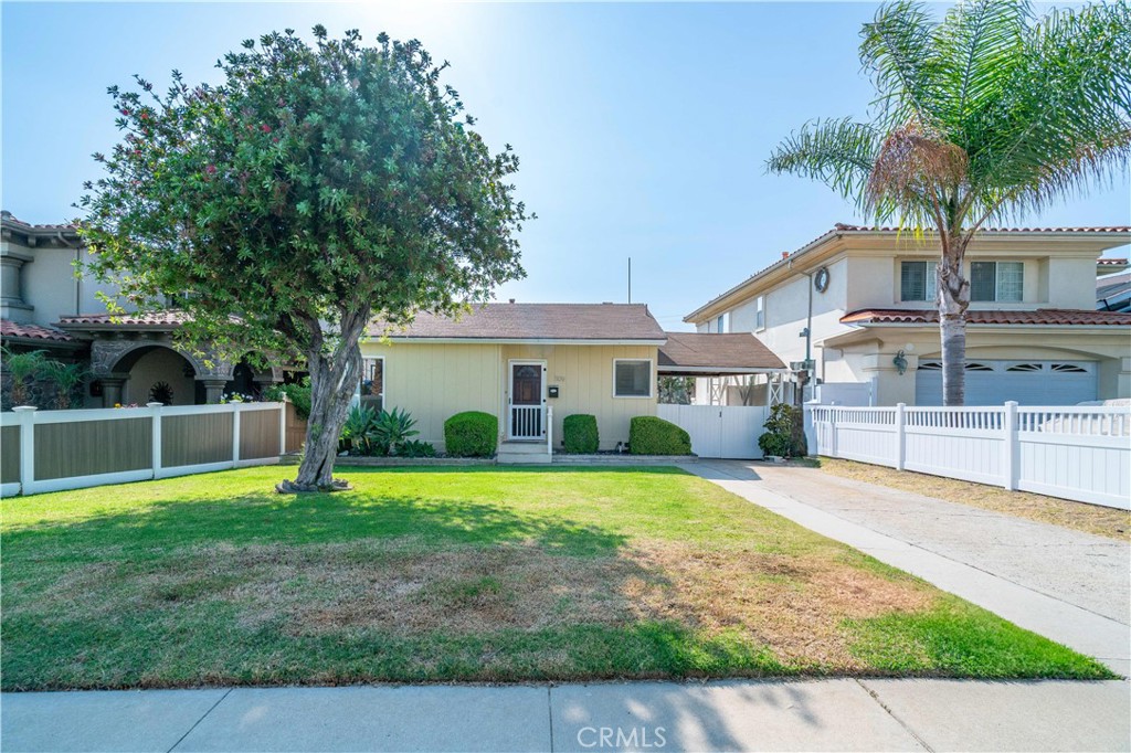509 S Juanita Avenue