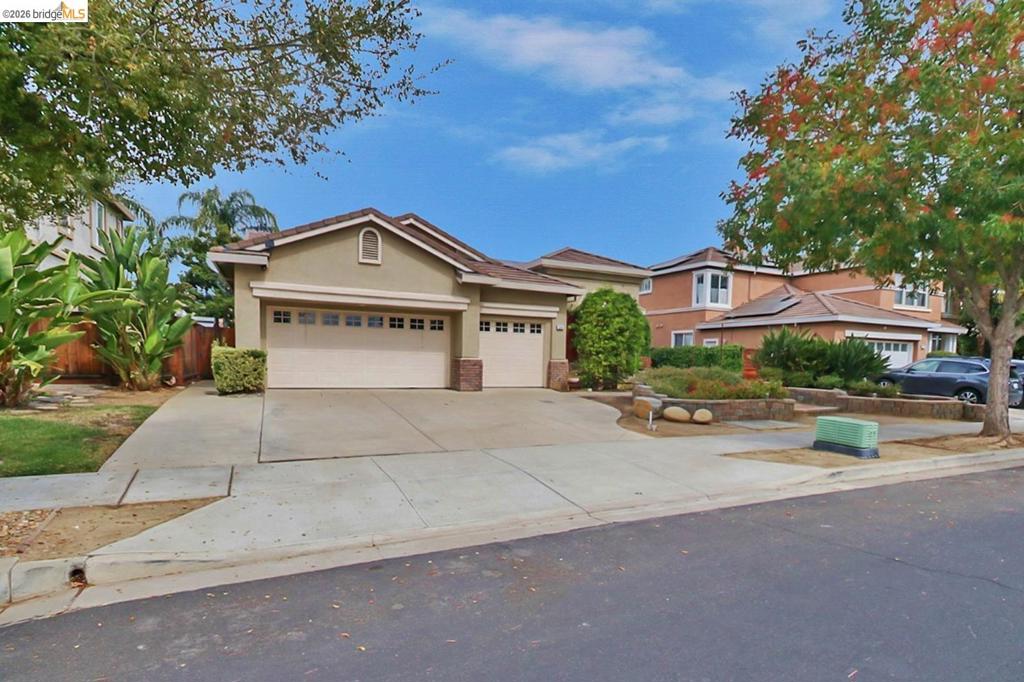 1341 Crescent Drive