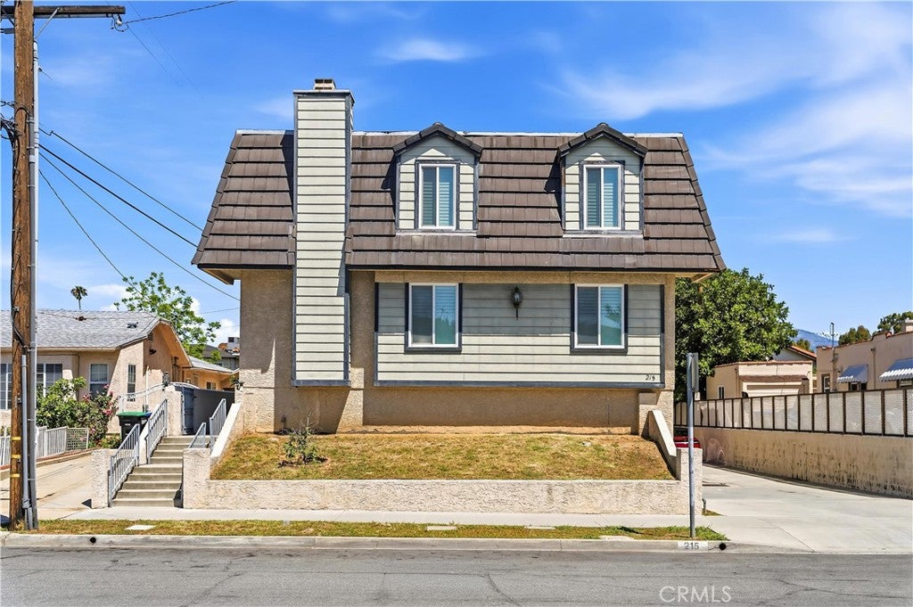 215 Hilliard Avenue
