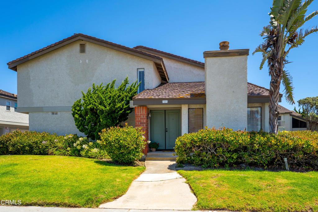 Located halfway between Santa Barbara and Malibu this beach community is located at Hollywood Beach, which is on the peninsula forming the beach side of the harbor. The beach is just a short block from the front door and the marina is a short block in the opposite direction. Walk to restaurants, Sunday Farmer's Market and go paddle boarding. This villa has washer dryer hook ups, forced air furnace and the hot water heater located in the attached 2 car garage. Spacious living room with a tiled patio off the dining area. Great townhome in a fantastic location at the beach.