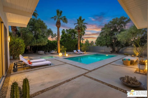 Photo of 1910 N Berne Drive, Palm Springs, CA 92262 (MLS # 26998949PS)