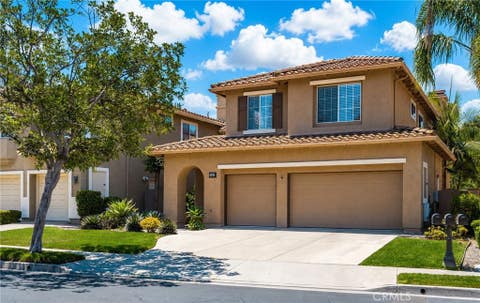 Photo of 2564 NEWMAN Avenue, Tustin, CA 92782 (MLS # OC26136688)