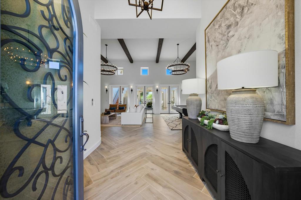 PGA Greg Norman - Residential