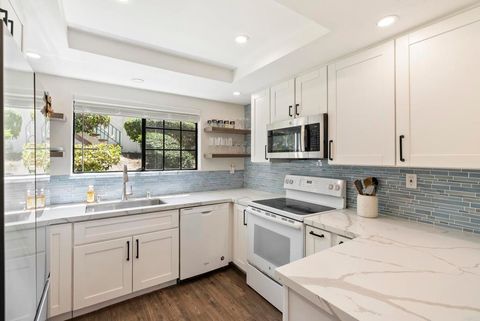 Photo of 16232 Avenida Venusto #B, San Diego, CA 92128 (MLS # NDP2508385) Photo of 16232 Avenida Venusto #B, San Diego, CA 92128 (MLS # NDP2508385)