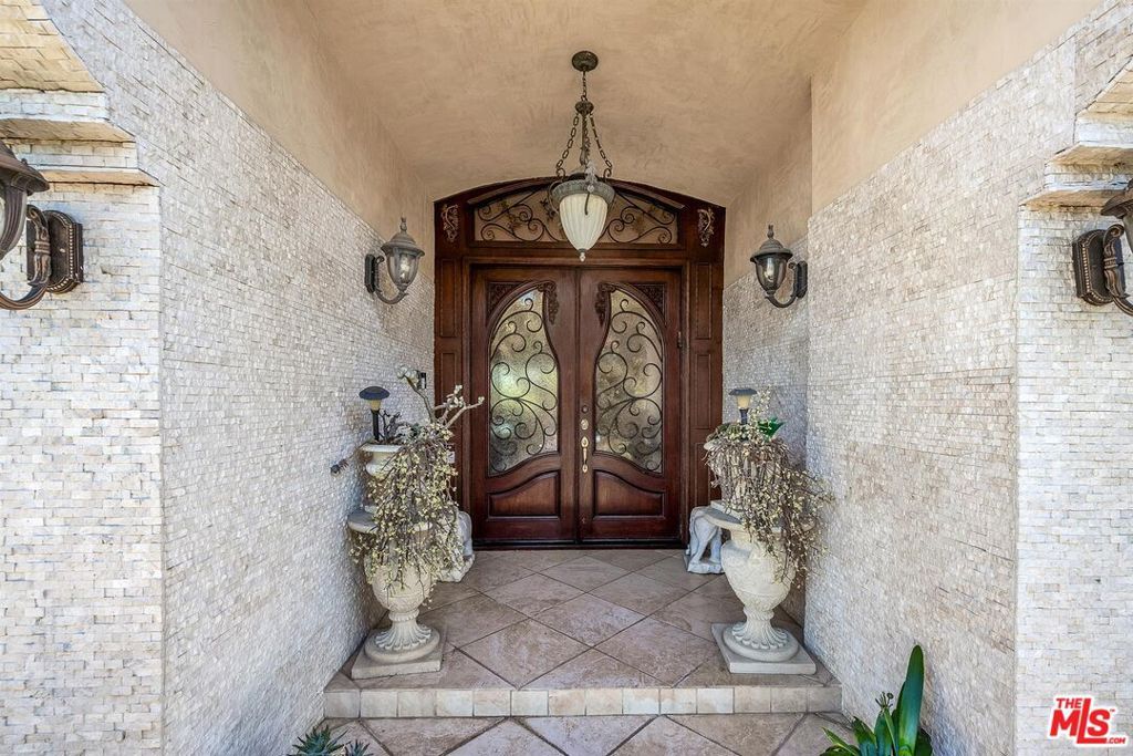 Photo of 10810 Via Verona Street, Los Angeles, CA 90077 (MLS # 26655099)