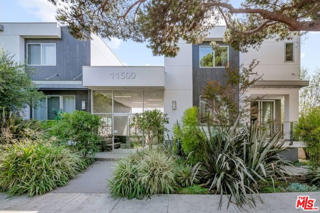 Photo of 11500 National Boulevard #106, Los Angeles, CA 90064 (MLS # 26662593)