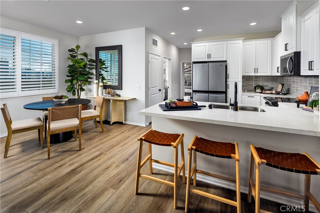 3945 E. Kenyon Paseo