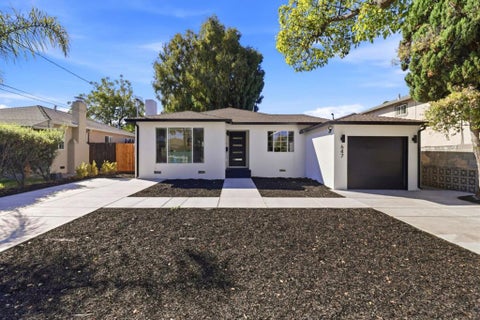 Photo of 647 Scott Avenue, Redwood City, CA 94063 (MLS # ML82059406)