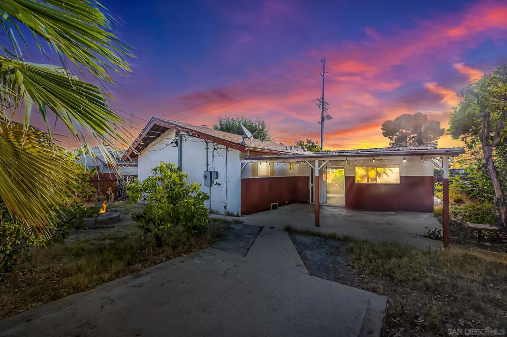 Opportunity is knocking! This three bedroom two bathroom single family home is has a fully updated kitchen and the flooring has recently been updated to elegant tile, while the roof was replaced just two years ago. The rest of the home has been left for the new owner to make it their own. This amazing as-is sale is a rare opportunity for a the new owner to create true value with some sweat equity. With a fully fenced front and back yard, attached two car garage and a huge bonus room this property has the potential to be something very special.