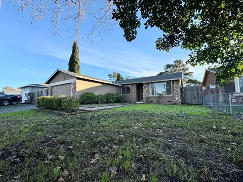 73 Chipman Lane, Suisun City, CA 94585 - MLS#: ML82030213