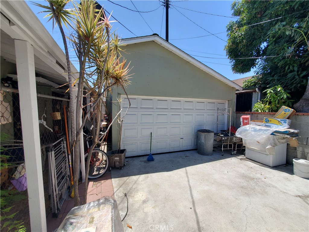 2508 Saturn Avenue