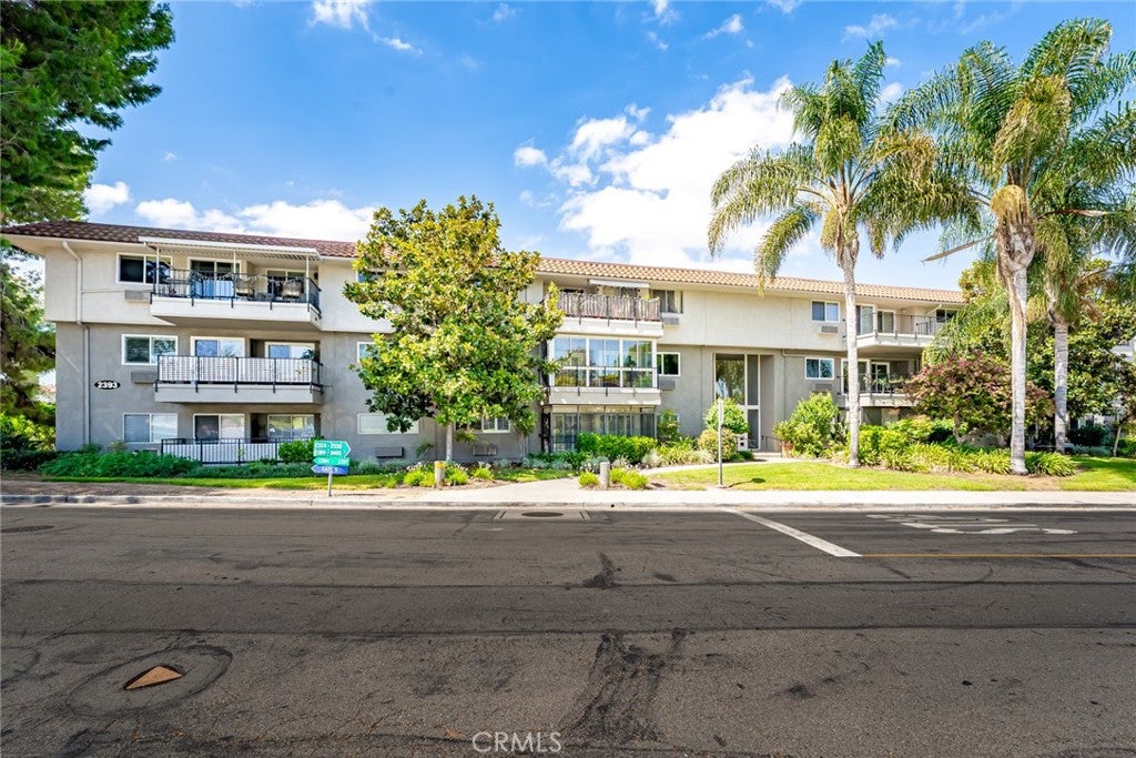 Properties 1 2393 Via Mariposa West 2F